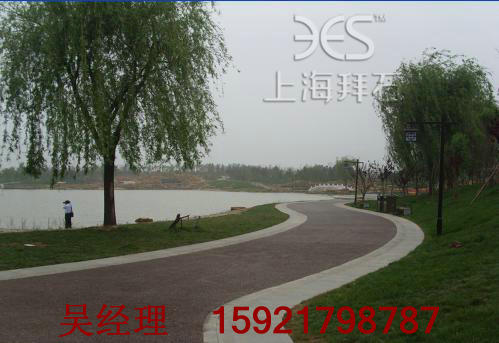 生態(tài)透水混凝土.jpg