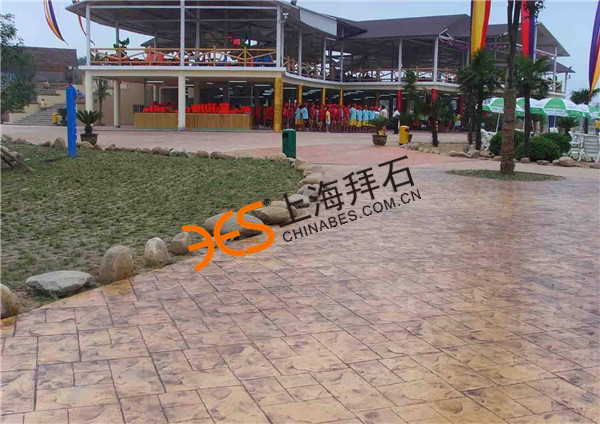 壓模路面.jpg 壓模路面.jpg