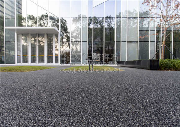 透水膠粘石路面