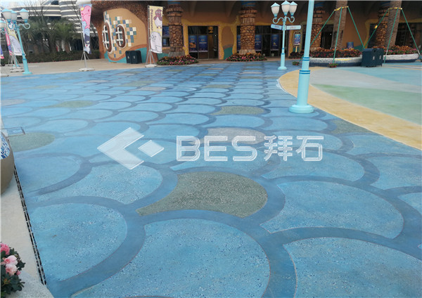 礫石聚合物路面