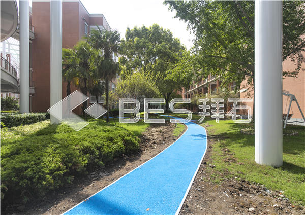 華師大附屬二中 華師大附屬二中